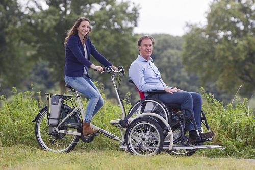 Volledig beeld van: VeloPlus rolstoelfiets