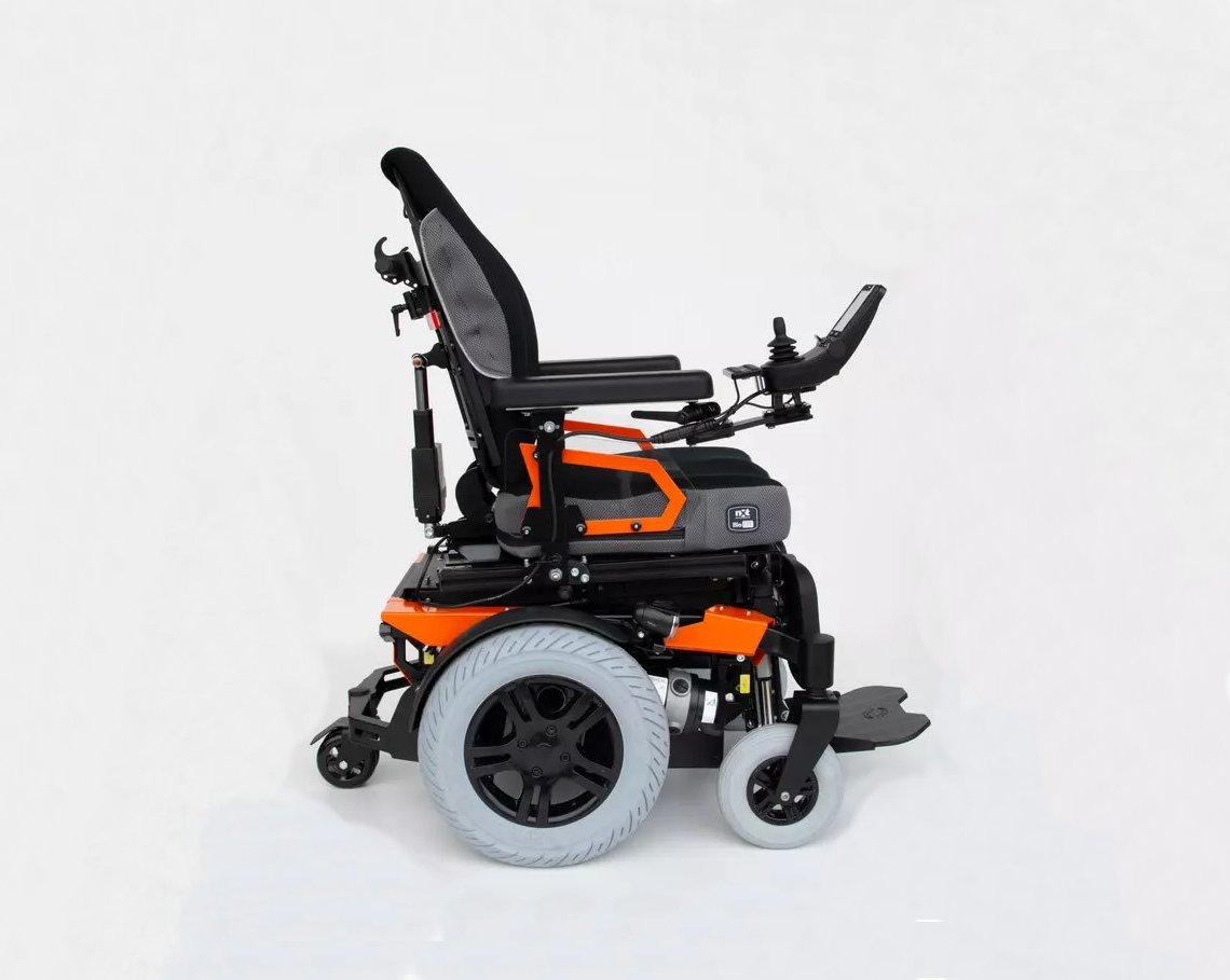 Volledig beeld van: Turbo-twist 3 e-hockey rolstoel
